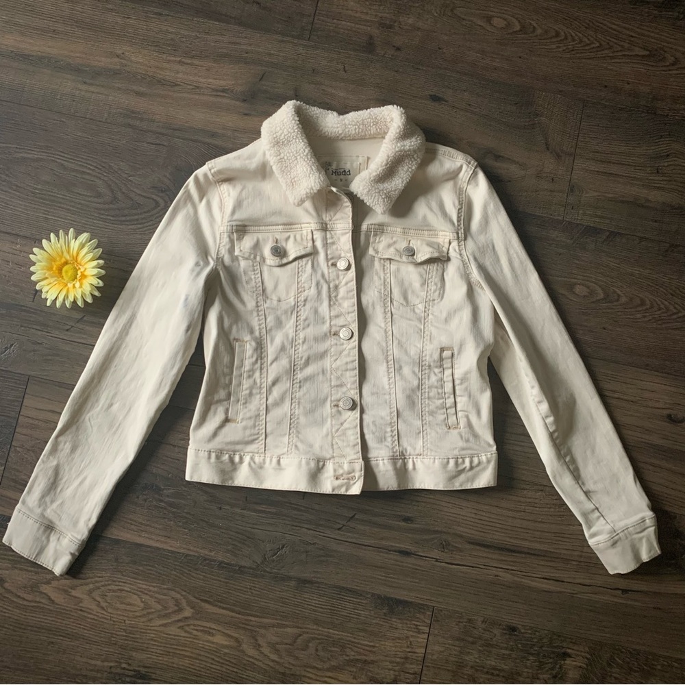 Mudd denim stretch jacket with faux sherpa collar cream color medium